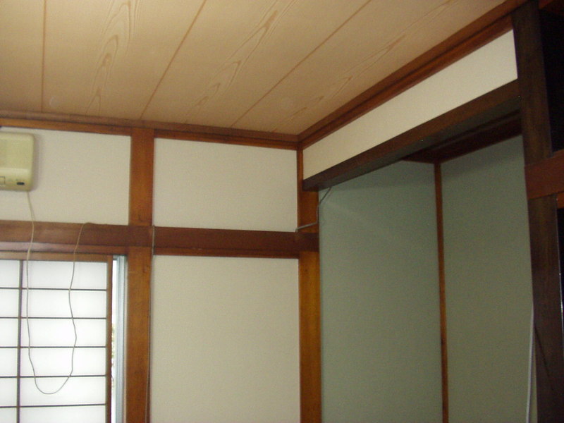 和室の京壁や繊維壁のクロス工事