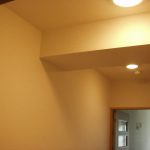 湯沢のマンションの内装工事に入ってます。