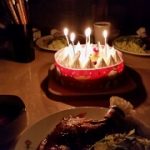 オジサンだってクリスマスケーキは楽しみです。