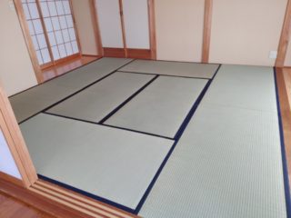 長岡市で畳が80帖入るお屋敷の畳を搬入してきました。
