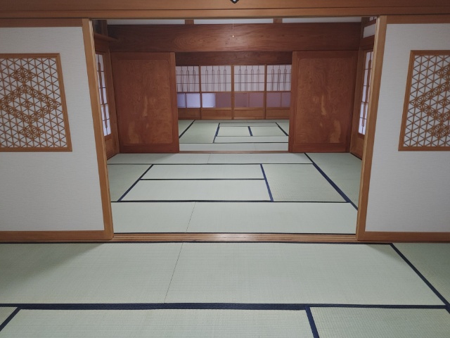 長岡市のお屋敷の畳の表替え工事も無事に終りました。