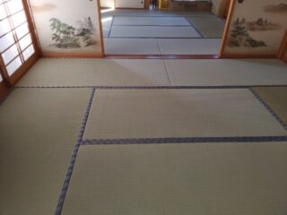 南魚沼市・湯沢町のお客様からの畳・襖・障子・襖の張り替え工事で１１月・１２月は一杯になってます。
