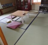 湯沢のマンションの畳・襖・内装工事の完了後に魚沼市の新畳の入れ替え工事で頑張っています。